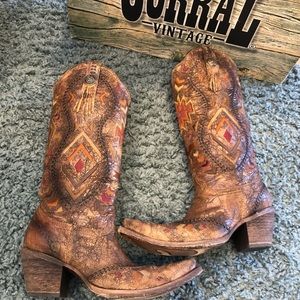 Corral Snip Toe Boots